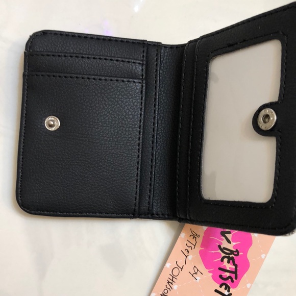 Betsey Johnson Luv Betsey Snap Card Wallet Black & White Butterflies NWT - Picture 11 of 16